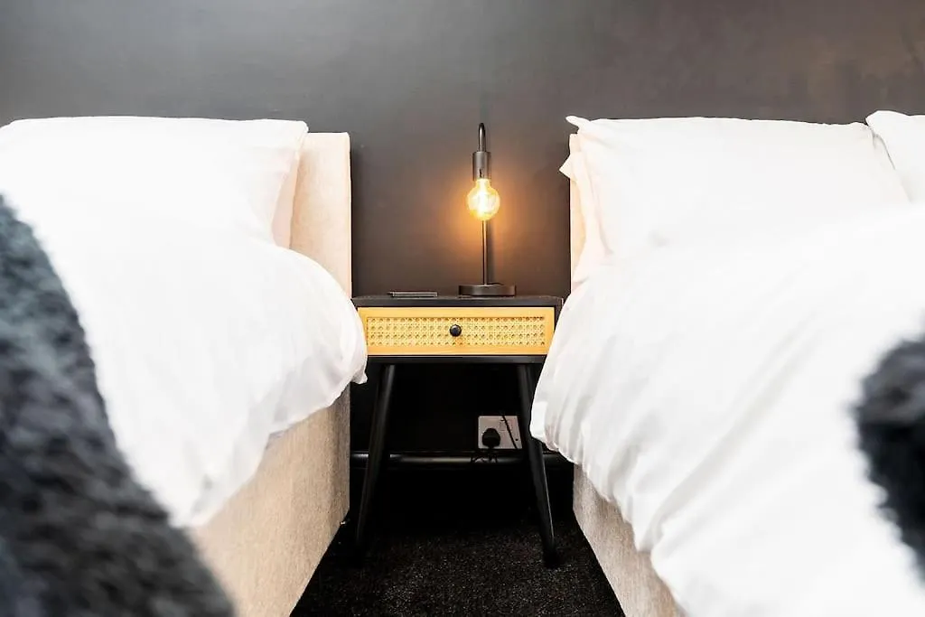 Dawlish House - Newly Refurbished Gem Apartment Leeds  0*, Leeds (West Yorkshire) United Kingdom
