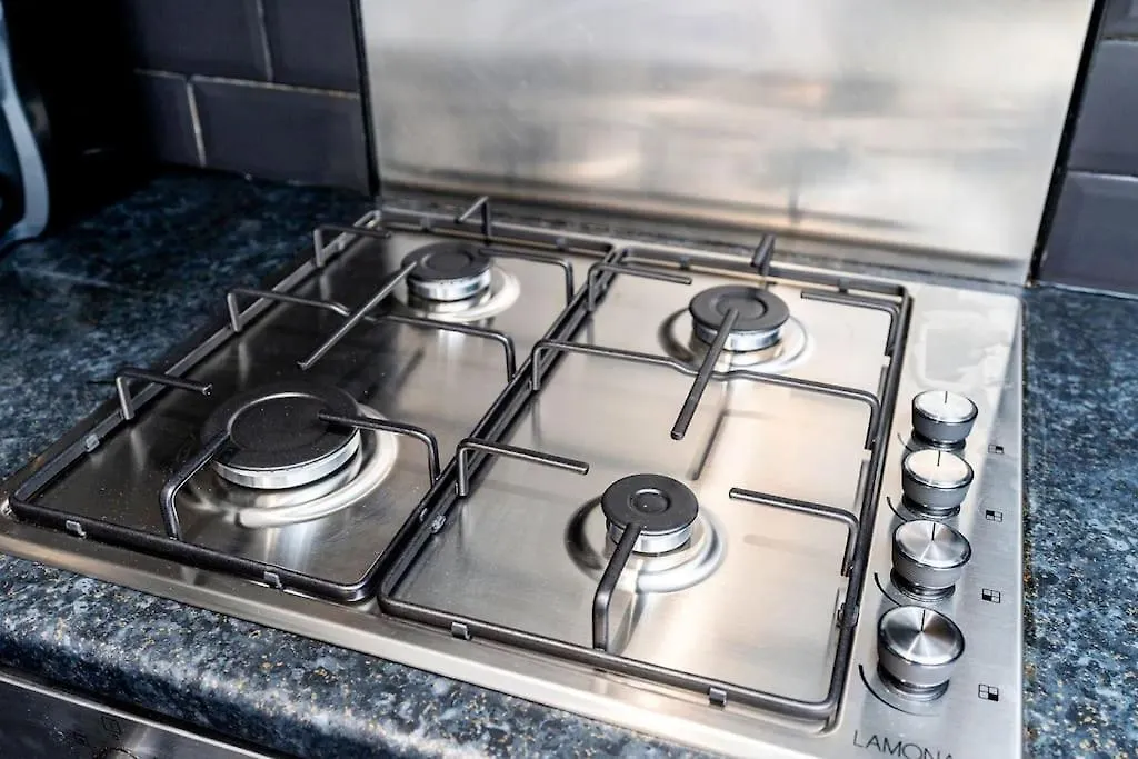 Dawlish House - Newly Refurbished Gem Appartement Leeds
