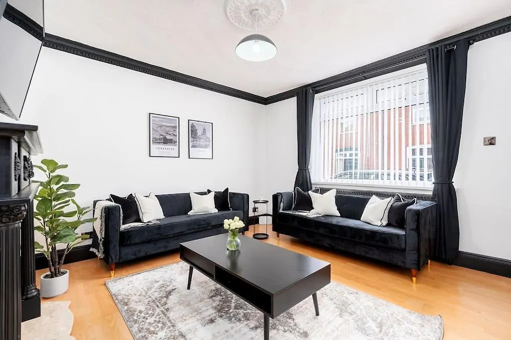 Dawlish House - Newly Refurbished Gem Appartement Leeds  0*, Leeds (West Yorkshire)
